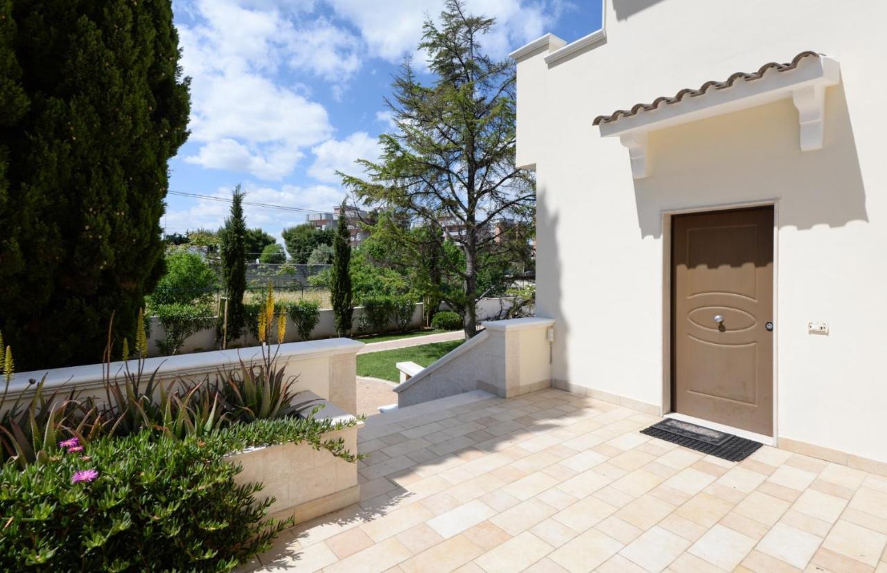 Casa Torre Di Specchio 2 Con Piscina Apartman Bari Kültér fotó