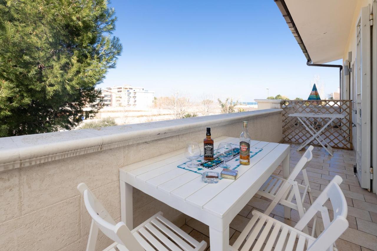 Casa Torre Di Specchio 2 Con Piscina Apartman Bari Kültér fotó
