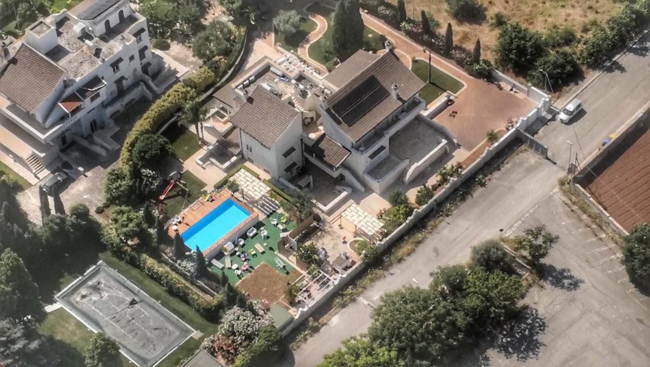 Casa Torre Di Specchio 2 Con Piscina Apartman Bari Kültér fotó
